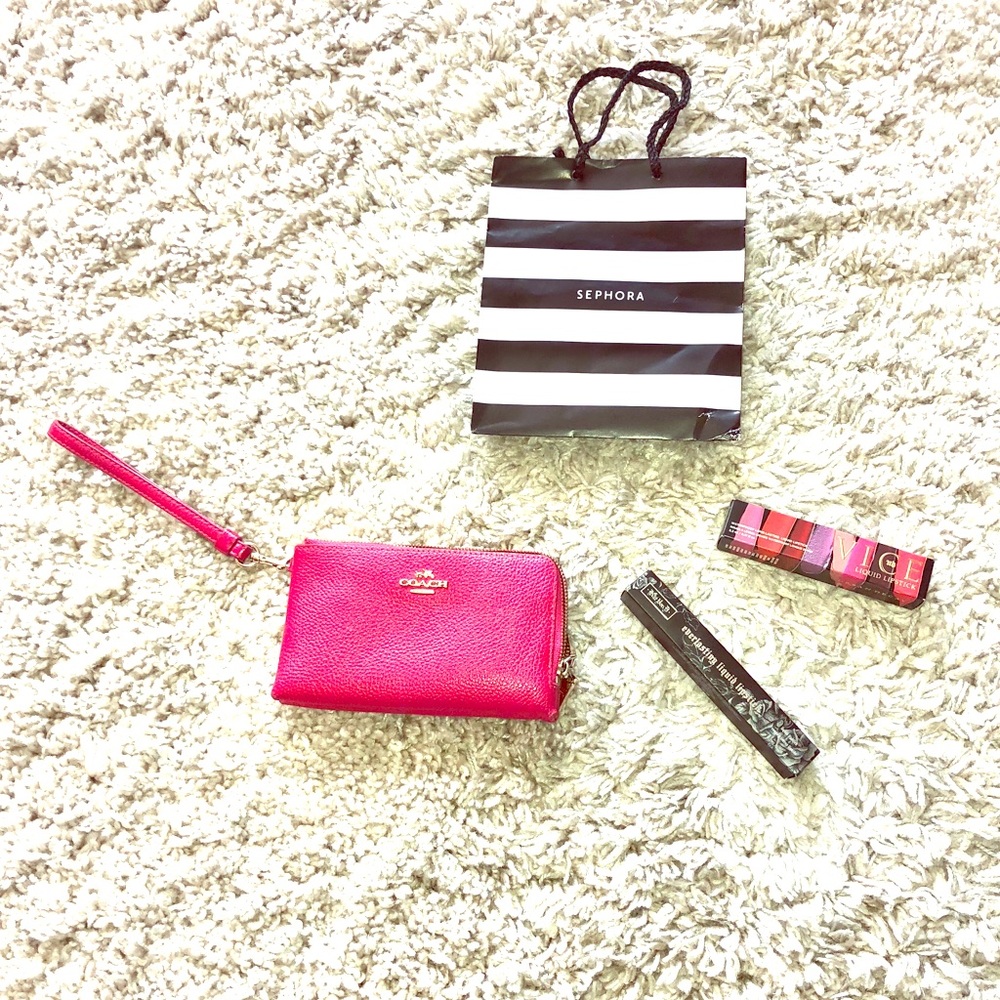 Berry Coach Wristlet 🍓